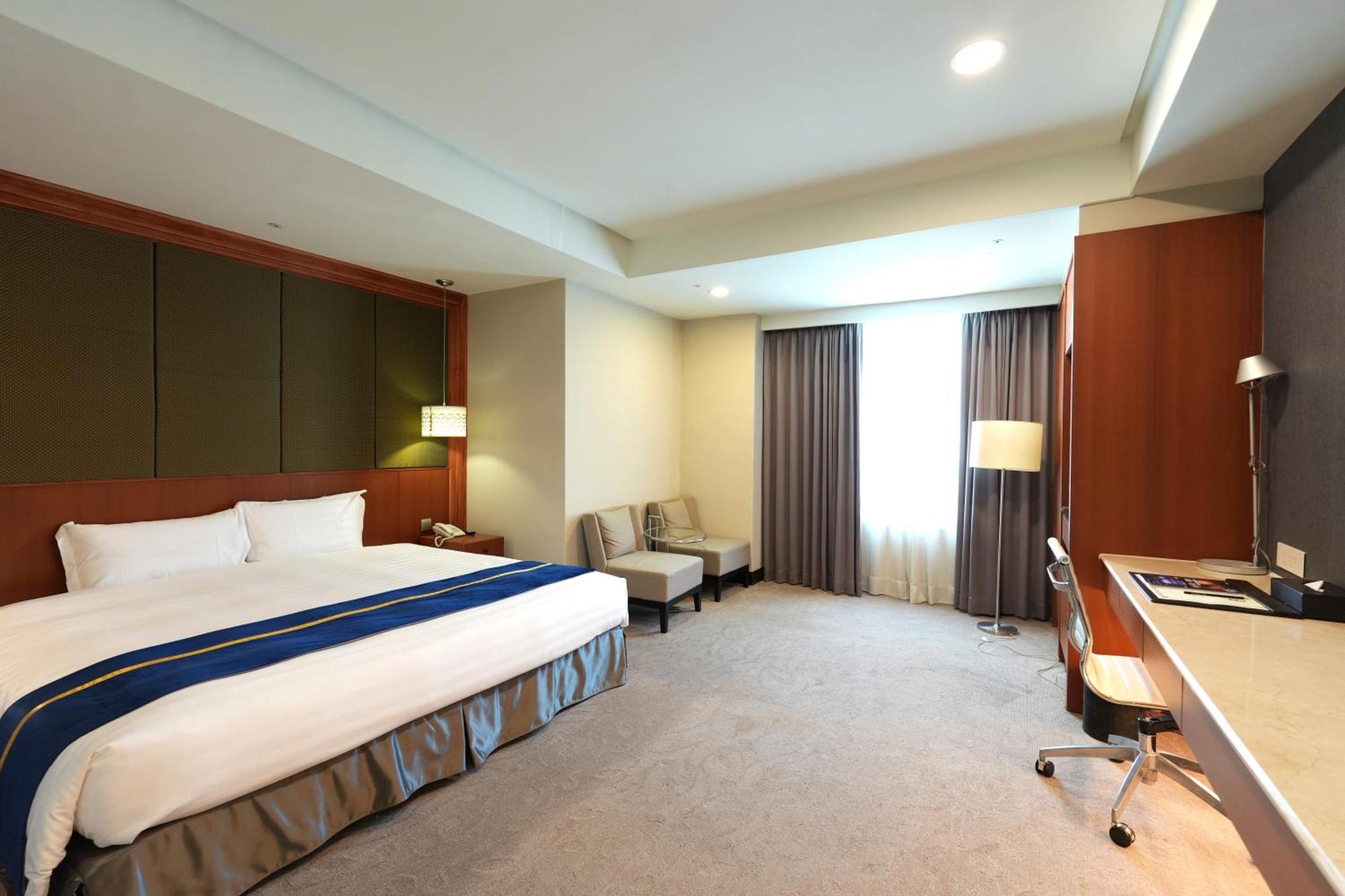 Hiyeshotel勤天商旅-花蓮館 Hualien Kültér fotó