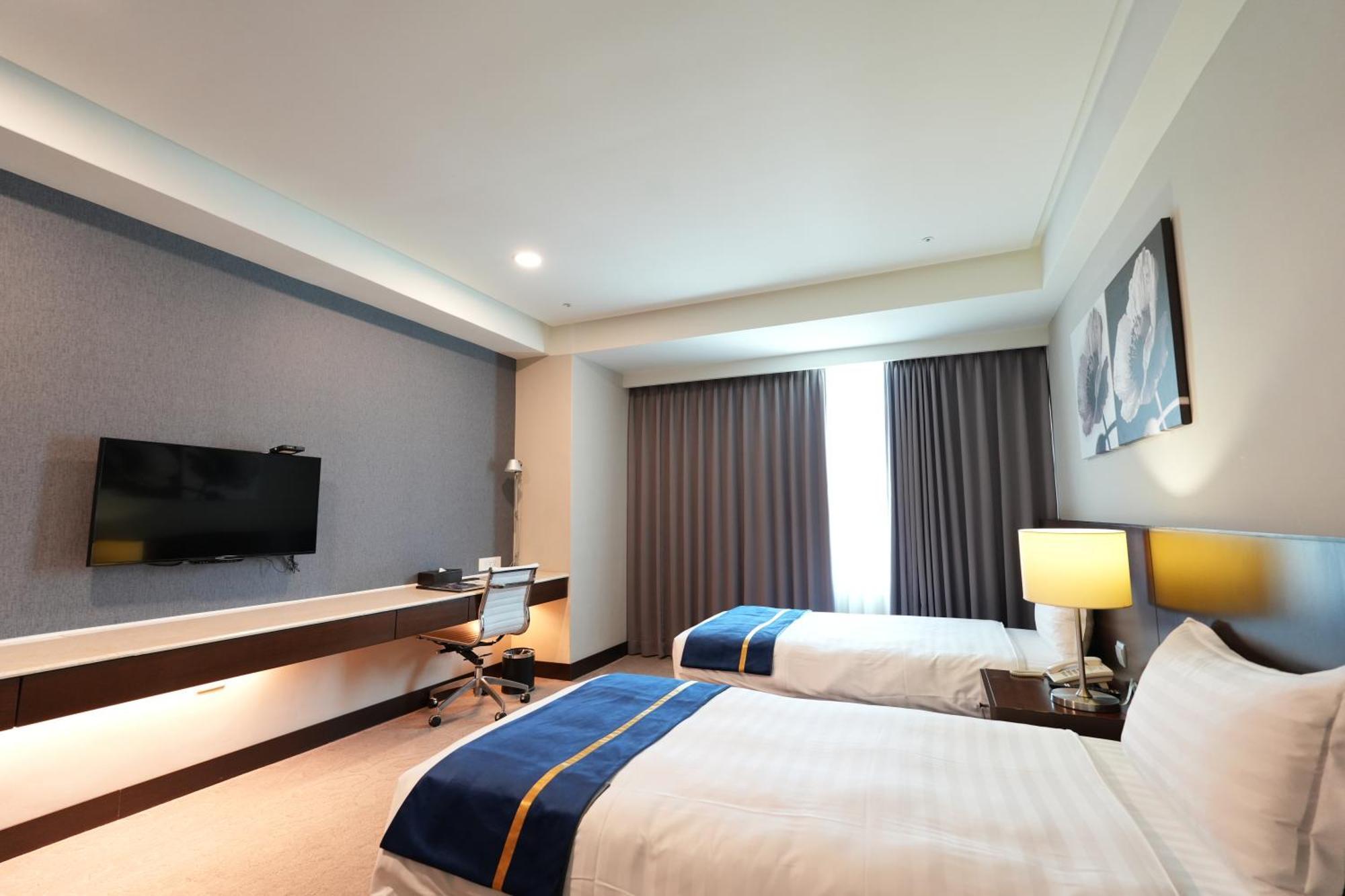 Hiyeshotel勤天商旅-花蓮館 Hualien Kültér fotó