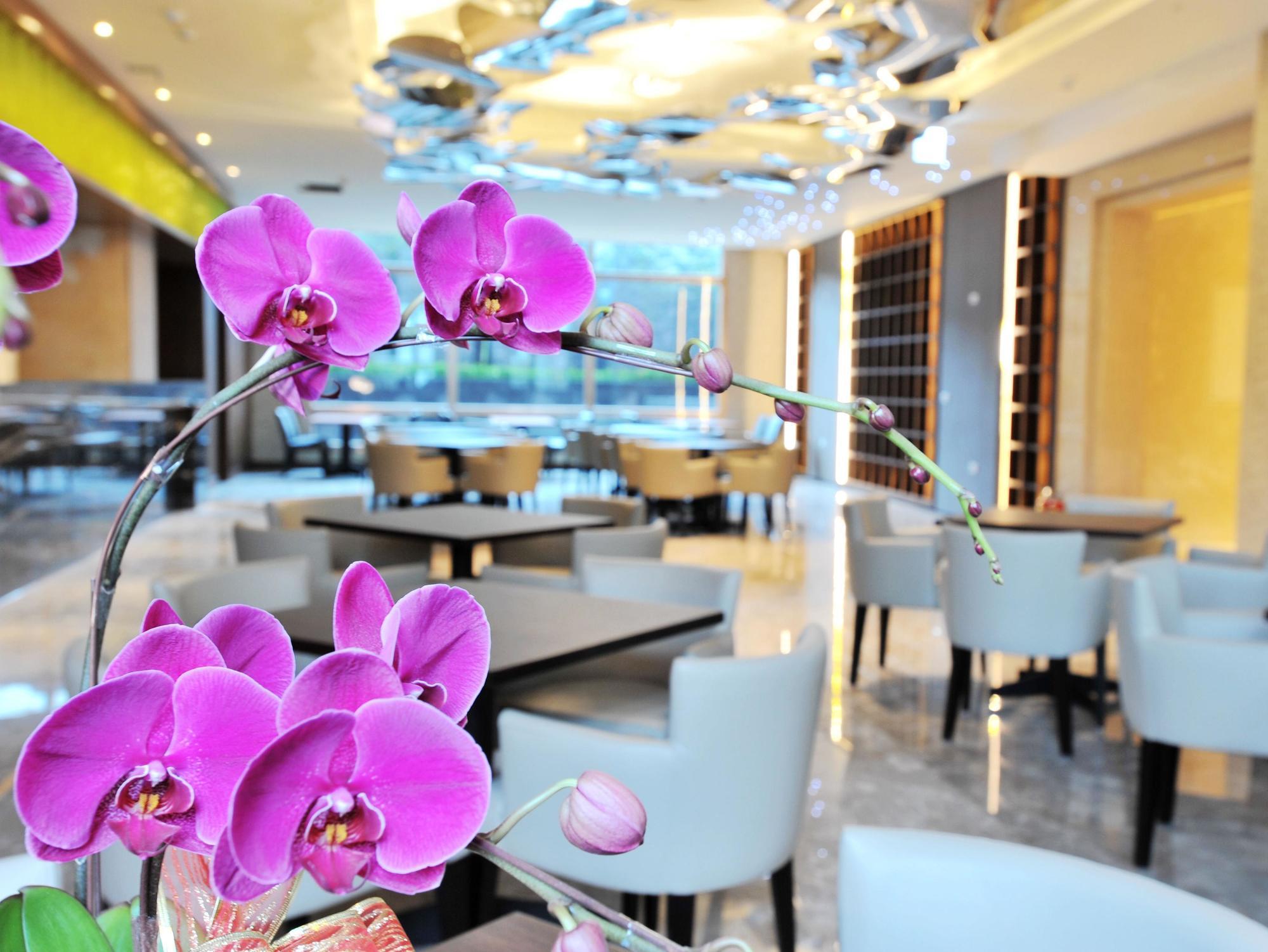 Hiyeshotel勤天商旅-花蓮館 Hualien Kültér fotó